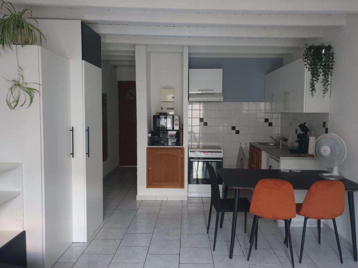 Studio Tout Confort Centre Ville - Balcon, Clim, Tv, Wifi Mazan Exterior foto